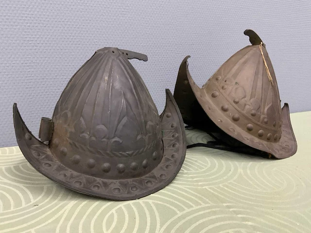 Cabasset morion helm - afbeelding 9 van  15
