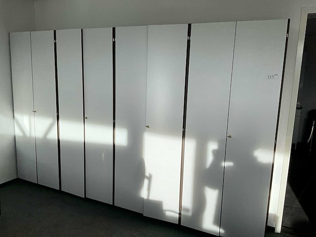 Cabinet (4x) - afbeelding 2 van  3