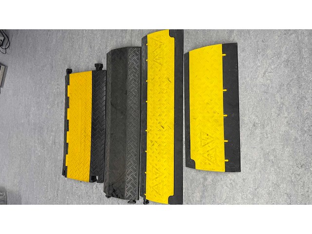 Cable protector kabelbrug (4x) - afbeelding 1 van  7