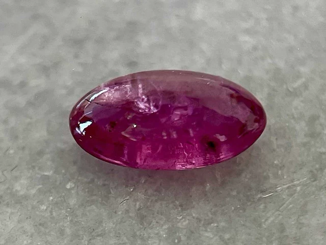 Cabochon robijn 1.84 ct - afbeelding 3 van  4