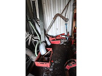 Cac - fbv 882 20”- zeecontainer met complete inhoud werkplaats container met tractor onderdelen - afbeelding 13 van  40