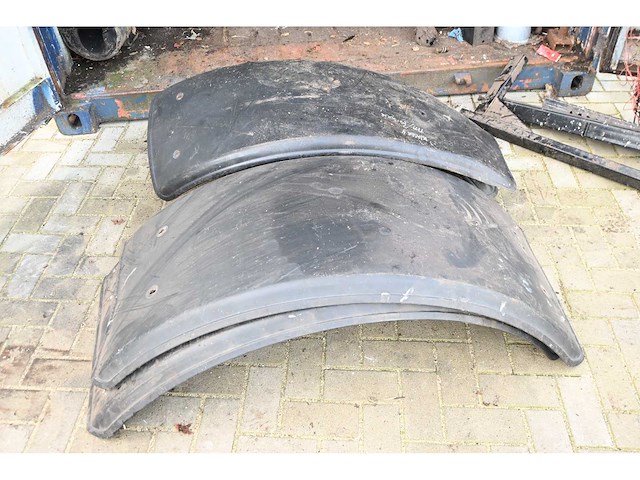 Cac - fbv 882 20”- zeecontainer met complete inhoud werkplaats container met tractor onderdelen - afbeelding 16 van  40