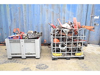 Cac - fbv 882 20”- zeecontainer met complete inhoud werkplaats container met tractor onderdelen - afbeelding 21 van  40