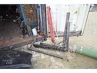 Cac - fbv 882 20”- zeecontainer met complete inhoud werkplaats container met tractor onderdelen - afbeelding 18 van  40