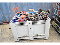 Cac - fbv 882 20”- zeecontainer met complete inhoud werkplaats container met tractor onderdelen - afbeelding 22 van  40