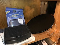 Cadac ribbed 2-cook grill plate grill platen en schaal (4x) - afbeelding 1 van  3