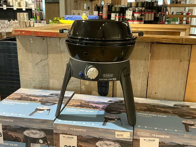 Cadac safari chef 30 hp ø30cm gasbarbecue (2x) - afbeelding 1 van  8
