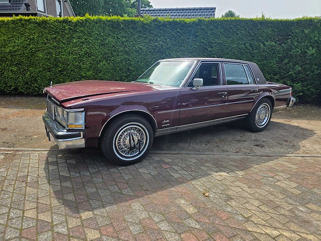 Cadillac - 1977 - seville - 5.7 - 45-zu-64 - afbeelding 1 van  14