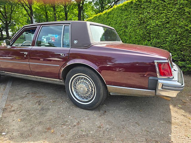 Cadillac - 1977 - seville - 5.7 - 45-zu-64 - afbeelding 7 van  14