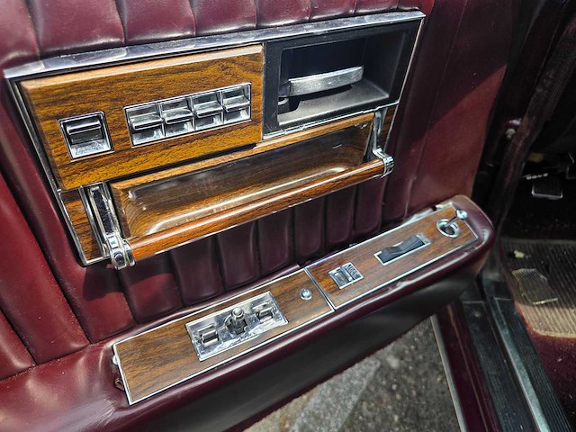 Cadillac - 1977 - seville - 5.7 - 45-zu-64 - afbeelding 14 van  14