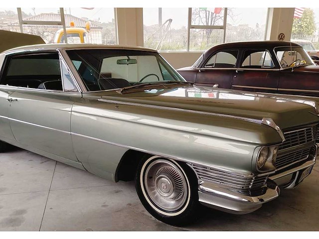 Cadillac - coupe deville - oldtimer - afbeelding 2 van  17