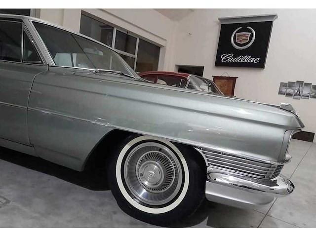 Cadillac - coupe deville - oldtimer - afbeelding 11 van  17