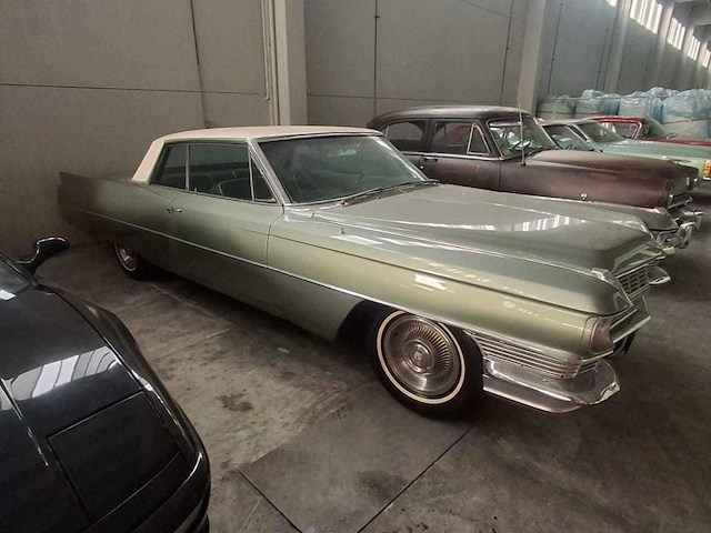 Cadillac - coupe deville - oldtimer - afbeelding 12 van  17