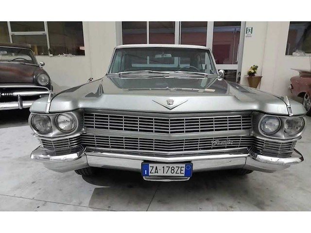 Cadillac - coupe deville - oldtimer - afbeelding 15 van  17