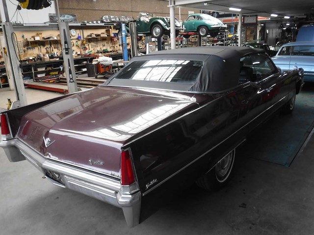 Cadillac - de ville - oldtimer - afbeelding 21 van  40