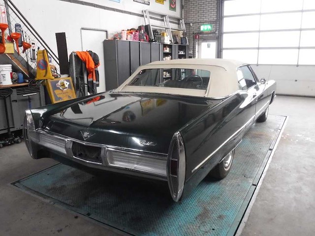 Cadillac - devillle - oldtimer - afbeelding 3 van  79