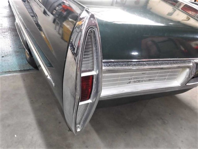 Cadillac - devillle - oldtimer - afbeelding 40 van  79
