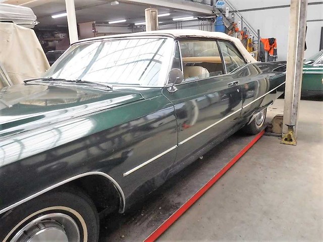 Cadillac - devillle - oldtimer - afbeelding 51 van  79