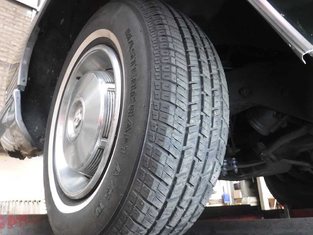 Cadillac - devillle - oldtimer - afbeelding 75 van  79