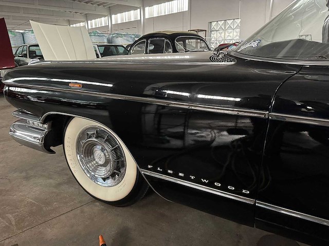 Cadillac - fleetwood - fleetwood - oldtimer - afbeelding 9 van  17