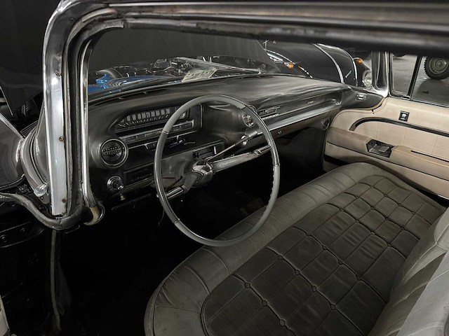 Cadillac - fleetwood - fleetwood - oldtimer - afbeelding 15 van  17