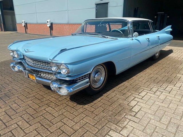 Cadillac - series 62 flat top 1959 - oldtimer - afbeelding 1 van  13