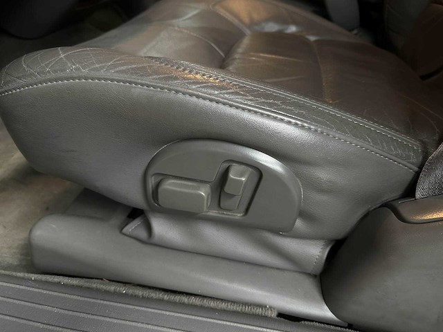 Cadillac deville miller meteor hearse 4.6 v8 279pk 2005 rouwauto - afbeelding 12 van  40