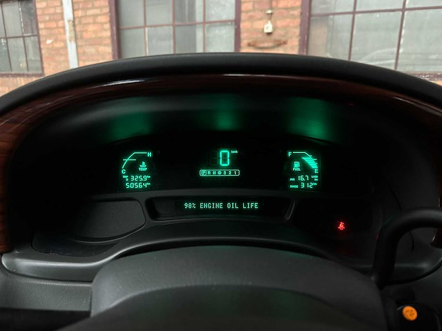 Cadillac deville miller meteor hearse 4.6 v8 279pk 2005 rouwauto - afbeelding 16 van  40