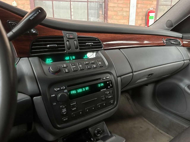 Cadillac deville miller meteor hearse 4.6 v8 279pk 2005 rouwauto - afbeelding 17 van  40