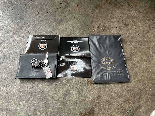 Cadillac deville miller meteor hearse 4.6 v8 279pk 2005 rouwauto - afbeelding 35 van  40