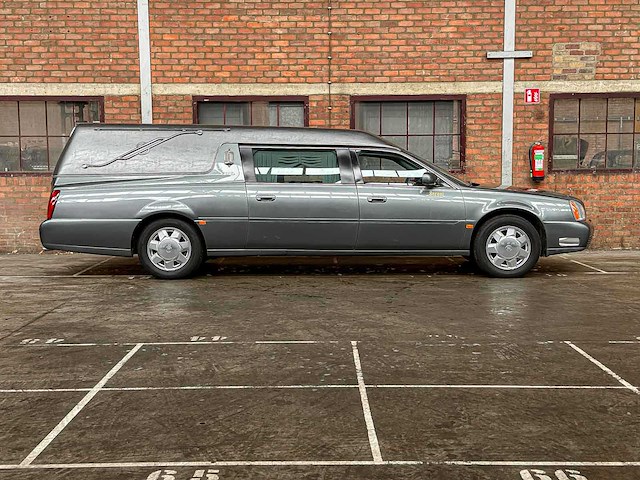 Cadillac deville miller meteor hearse 4.6 v8 279pk 2005 rouwauto - afbeelding 40 van  40