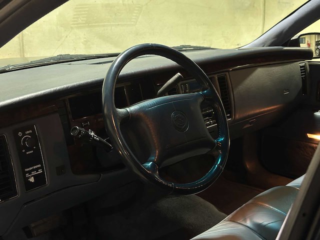 Cadillac fleetwood brougham 256pk 1995, g-578-kg - afbeelding 10 van  37