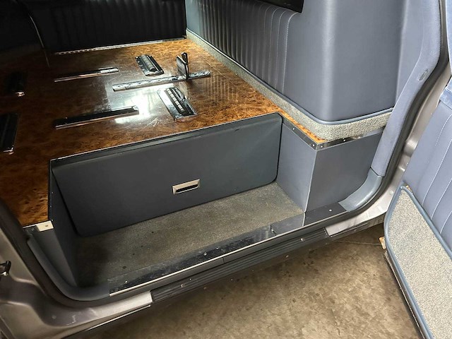 Cadillac fleetwood krystal koach funeral car 5.7 v8 263pk 1995 - afbeelding 20 van  24