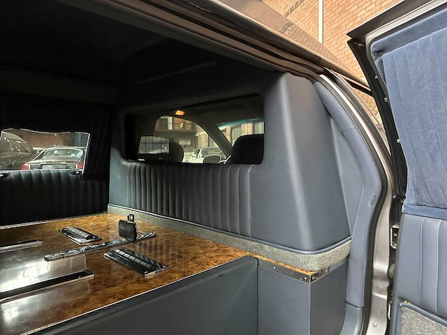 Cadillac fleetwood krystal koach funeral car 5.7 v8 263pk 1995 - afbeelding 21 van  24
