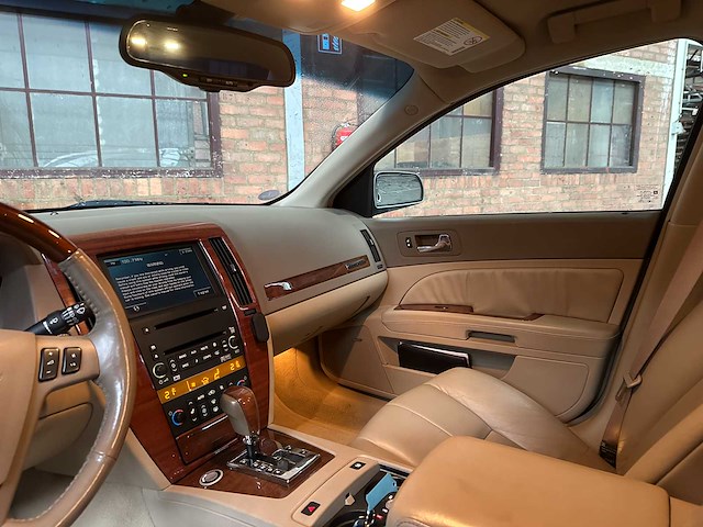 Cadillac sts 4.6 v8 launch edit. 320pk 2005, 56-rv-tl - afbeelding 9 van  41