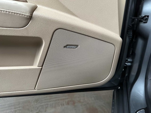 Cadillac sts 4.6 v8 launch edit. 320pk 2005, 56-rv-tl - afbeelding 22 van  41