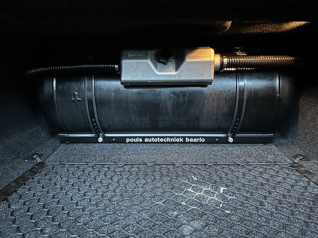 Cadillac sts 4.6 v8 launch edit. 320pk 2005, 56-rv-tl - afbeelding 26 van  41