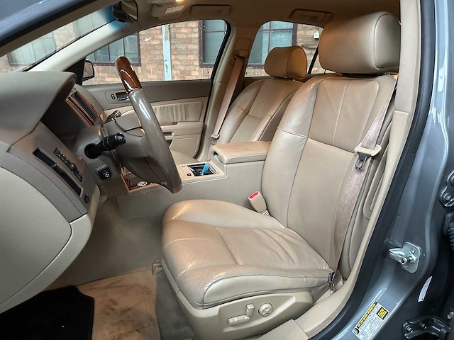 Cadillac sts 4.6 v8 launch edit. 320pk 2005, 56-rv-tl - afbeelding 31 van  41