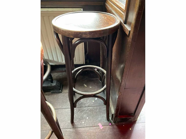 Café barset | klassiek | rond + krukken - afbeelding 9 van  10
