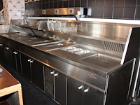 Cafetaria bakwand hegro tornado voorzien van een bakplaat, au bain-marie en vijf baksecties met geintegreer...