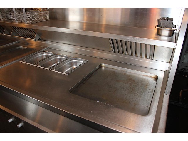 Cafetaria bakwand hegro tornado voorzien van een bakplaat, au bain-marie en vijf baksecties met geintegreer... - afbeelding 2 van  7