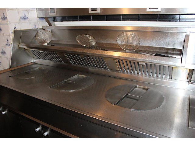Cafetaria bakwand hegro tornado voorzien van een bakplaat, au bain-marie en vijf baksecties met geintegreer... - afbeelding 4 van  7