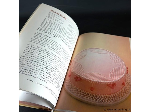 Cake decorating - afbeelding 5 van  5