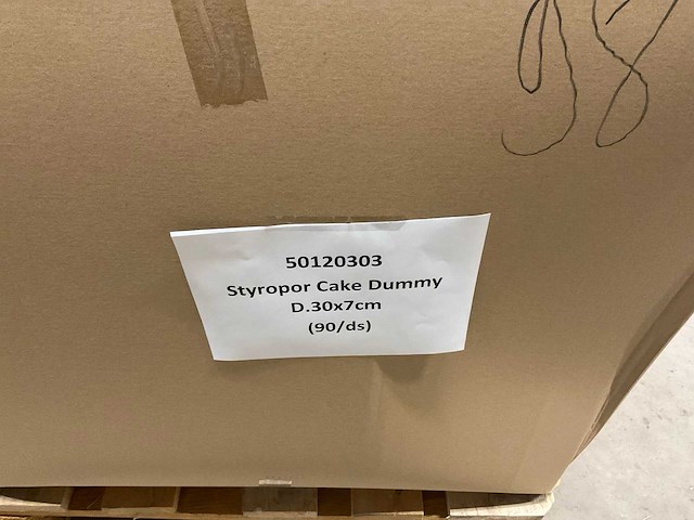 Cake dummy styrophor vorm - afbeelding 3 van  4