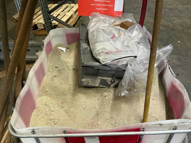 Calamiteiten palletkooi - afbeelding 2 van  4