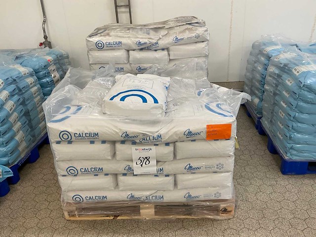 Calcium chloride dihydrate - afbeelding 1 van  3