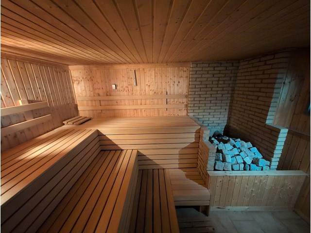 Caldarium (milde sauna, 50–60 °c) - afbeelding 7 van  8