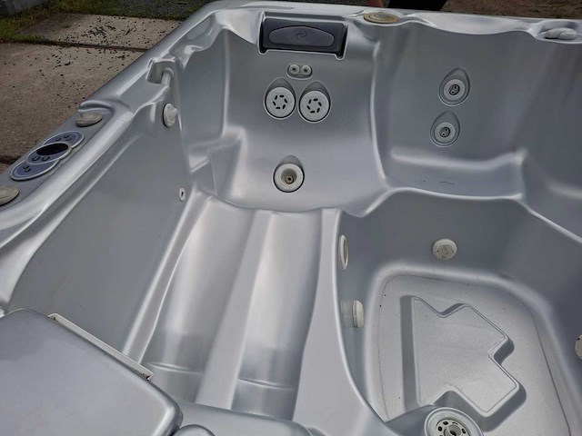 Caldera 6 persoons jacuzzi en buitenspa - afbeelding 14 van  29