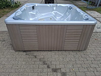 Caldera 6 persoons jacuzzi en buitenspa - afbeelding 19 van  29
