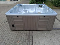 Caldera 6 persoons jacuzzi en buitenspa - afbeelding 21 van  29